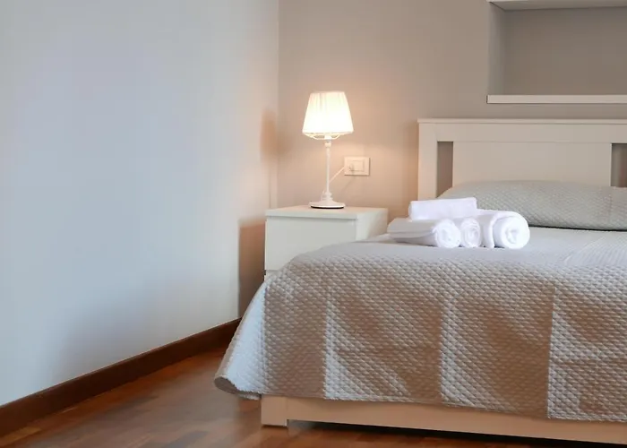 261 - Intero Nel Centro Di Apartamento